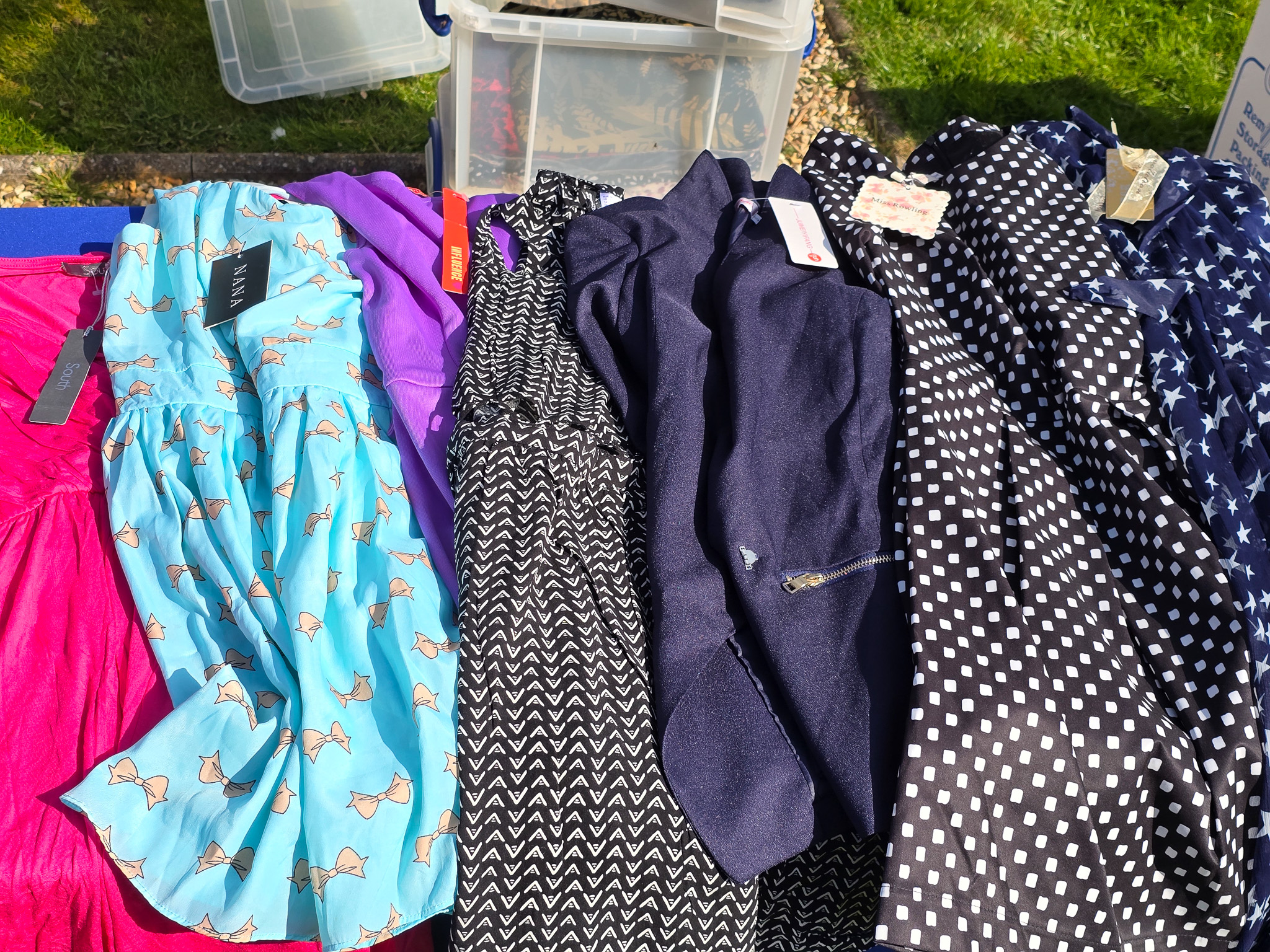 Large Box A of designer labelled clothes, all womens all in fantastic condition and some are brand - Image 15 of 31