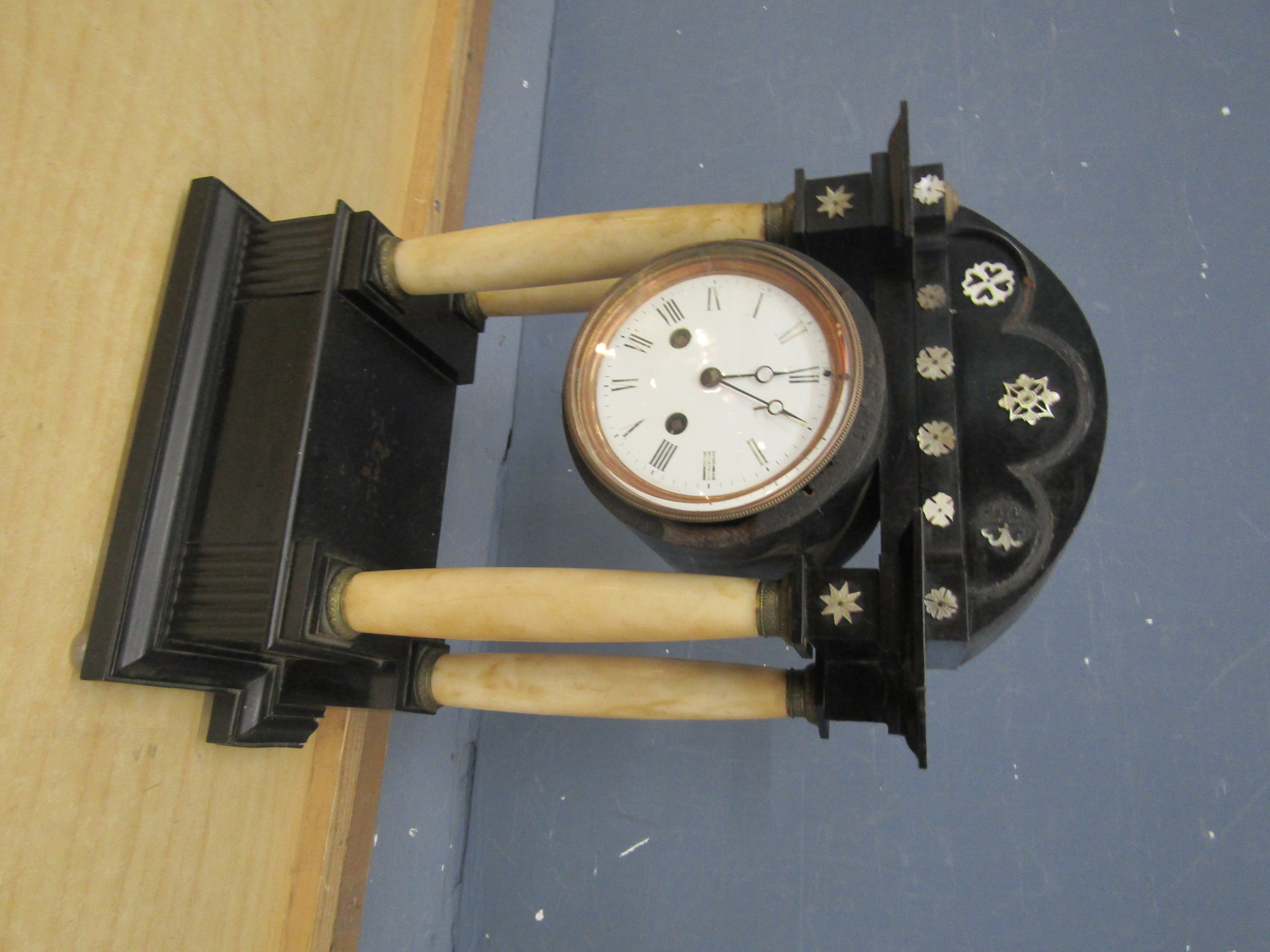 Portico mantel clock - Image 2 of 7