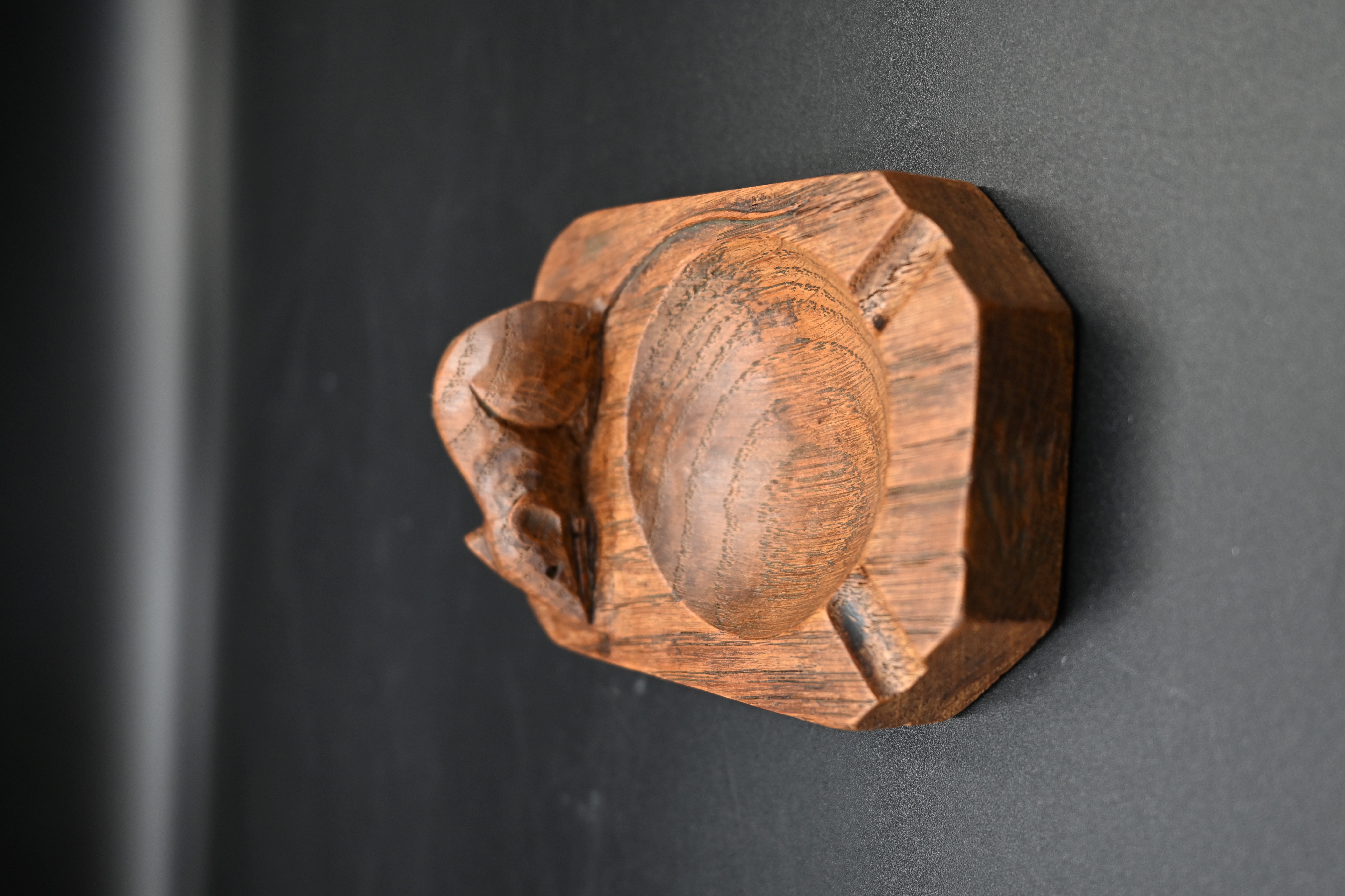 Mouseman - oak ashtray, canted rectangular form carved with a mouse signature, by the workshop of - Image 4 of 5