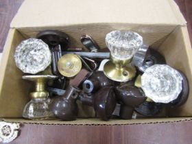 box Bakelite and glass door knobs