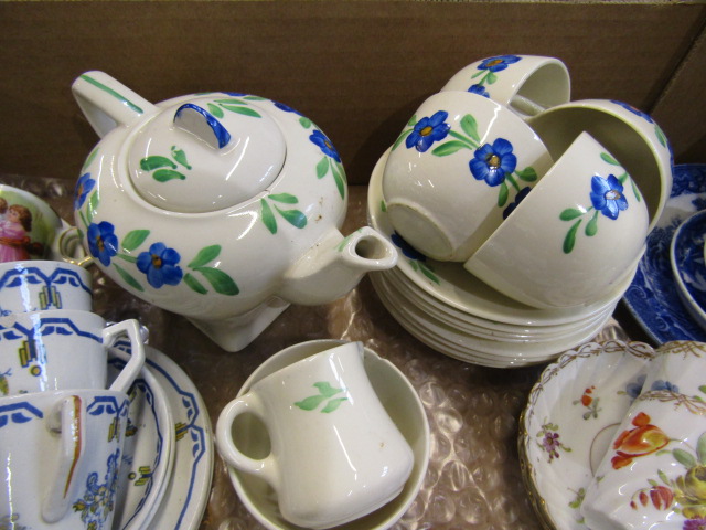 Various part tea sets, trio's cup & saucers inc Spode, Royal Albert etc - Image 6 of 10