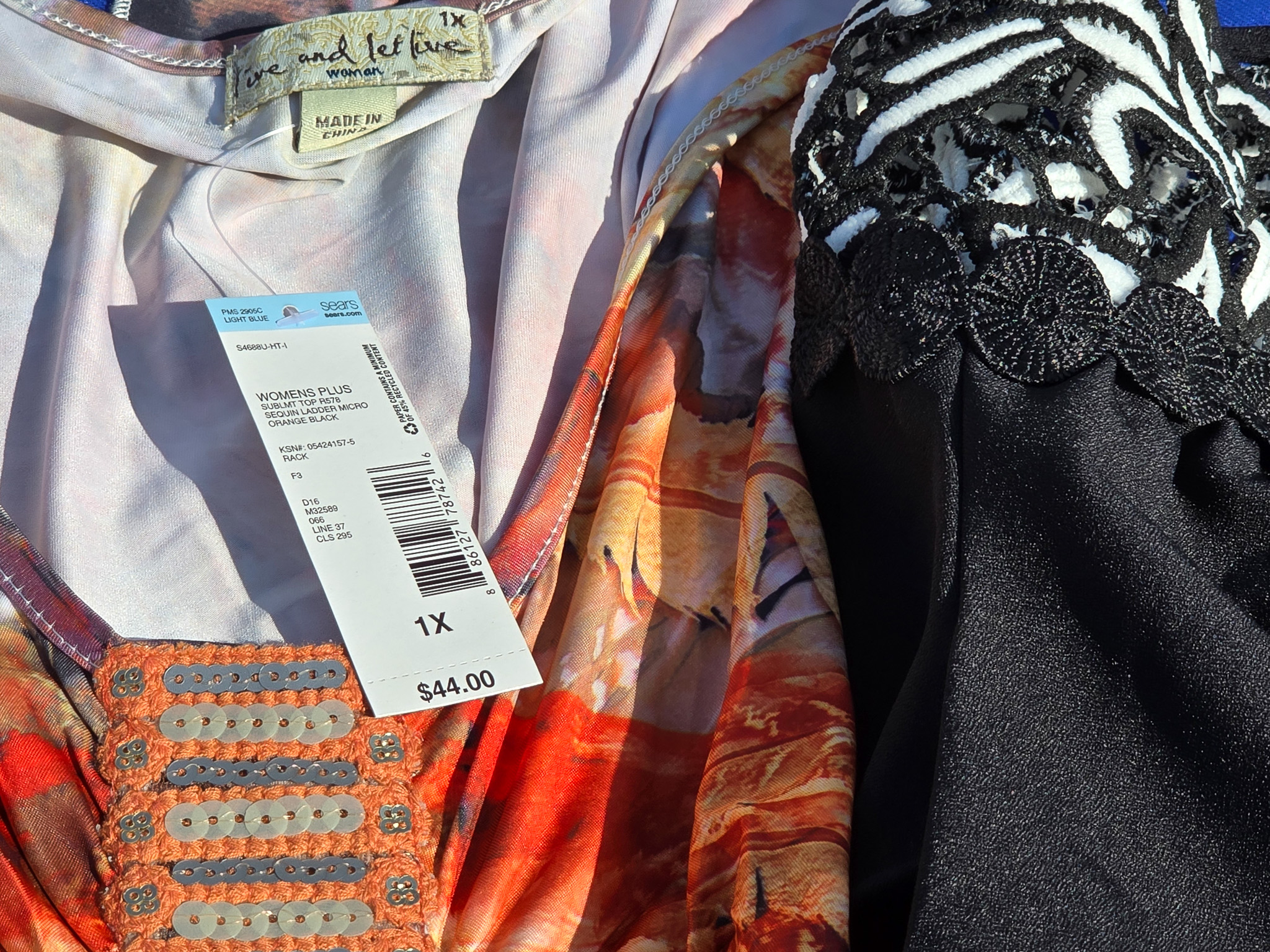 Large Box B of designer labelled clothes, all womens all in fantastic condition and some are brand - Image 30 of 51
