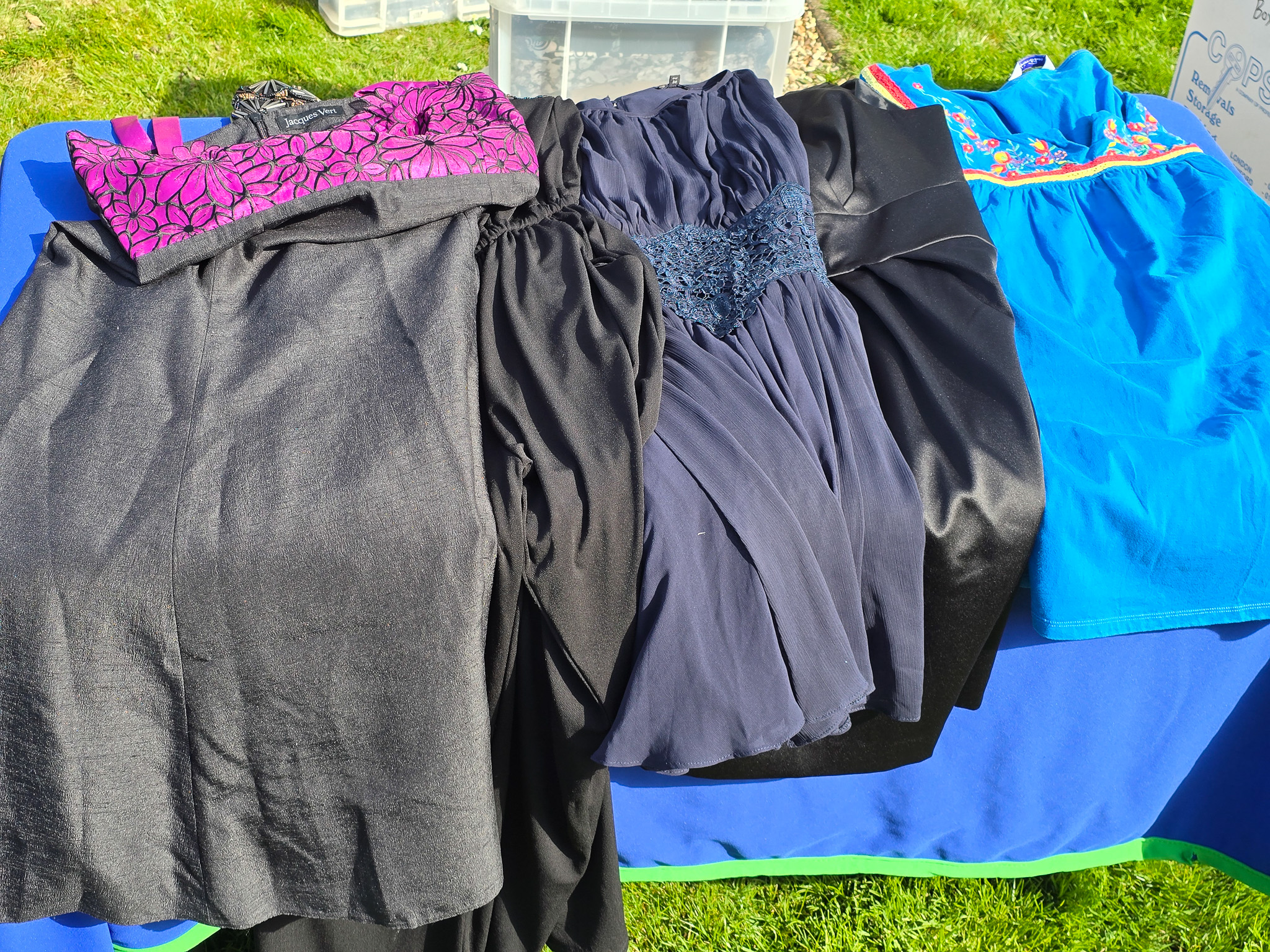 Large Box A of designer labelled clothes, all womens all in fantastic condition and some are brand - Image 6 of 31