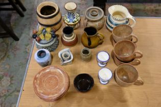 Collection of assorted pottery ware to include cups, saucers, jugs, vases etc.