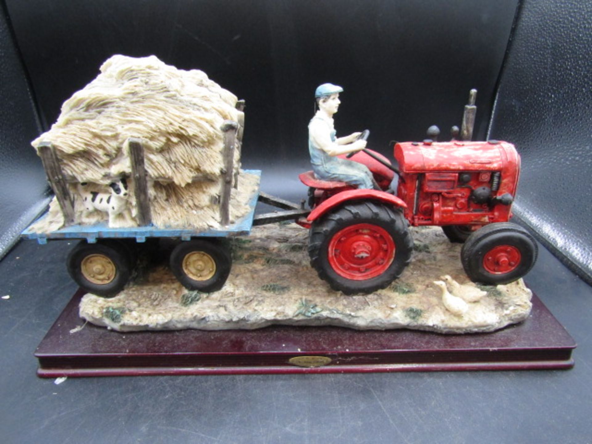 Juliano collection Tractor with trailer ornament 40x30cm