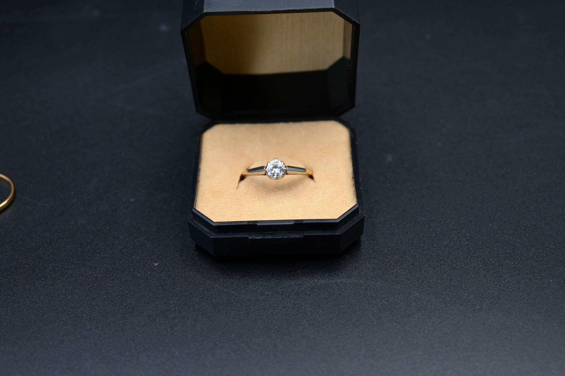 18ct gold and platnium solitaire diamond ring size P, back of the band quite worn , 18ct gold and - Image 5 of 5