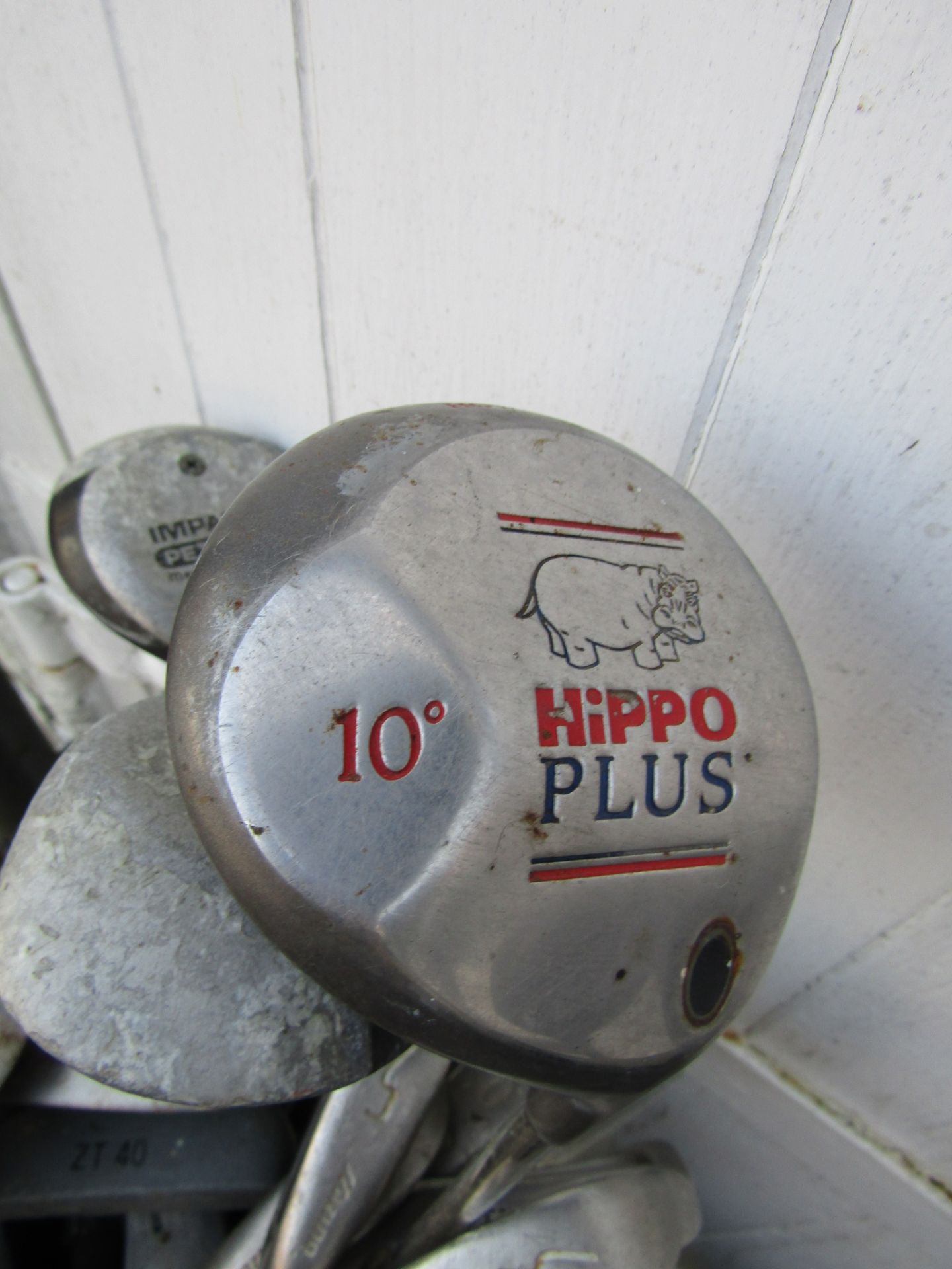 Golf clubs to include Top Flight and hippo in 2 golf bags - Image 3 of 8