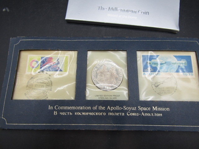 Space museum coin set, 1972 Olympic coin set and a Strike Millennium coin - Bild 5 aus 5