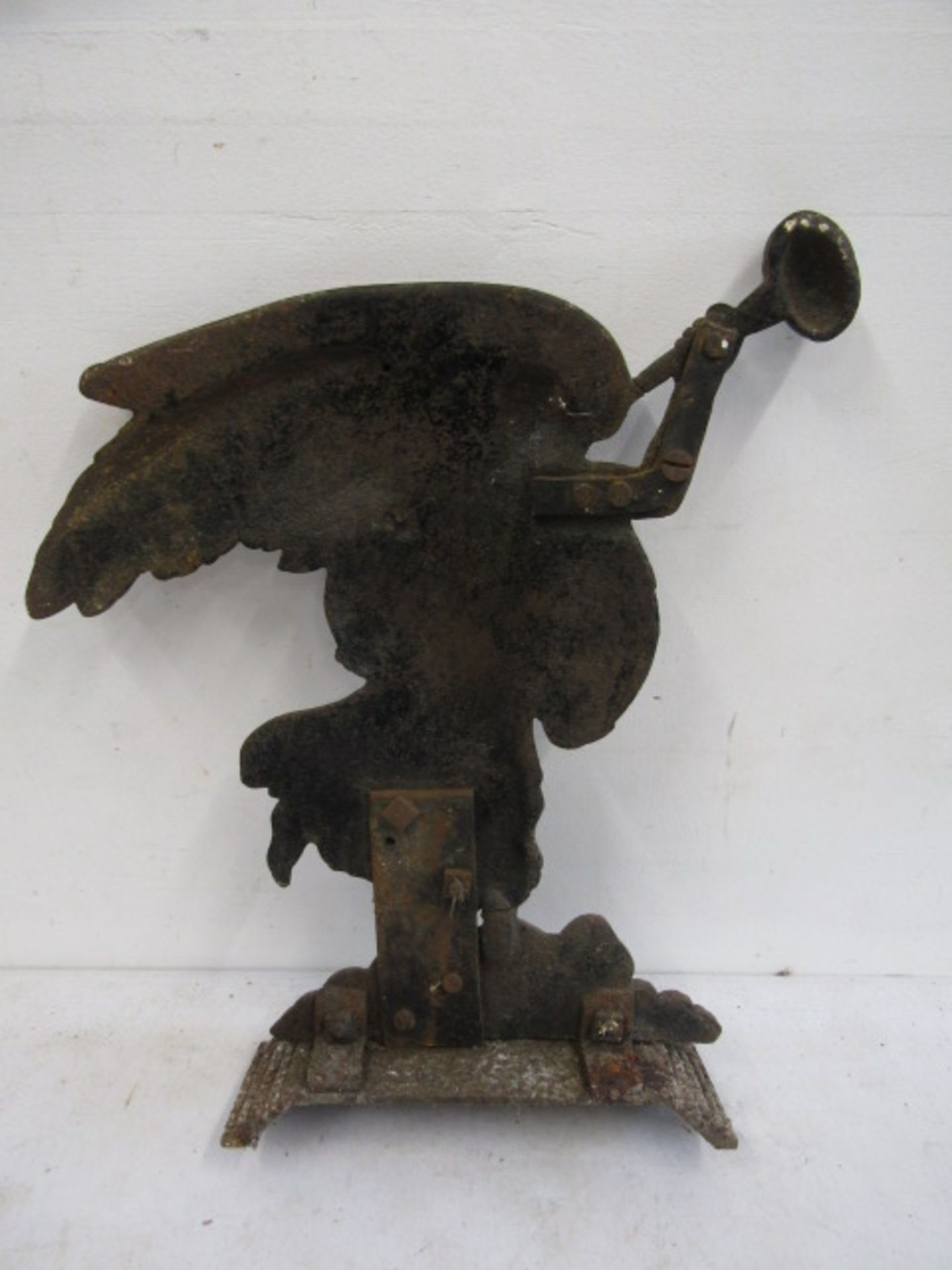 Cast iron Herald Angel door stop 44cmH - Image 3 of 4
