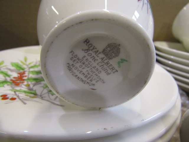 Various part tea sets, trio's cup & saucers inc Spode, Royal Albert etc - Image 2 of 10