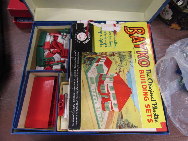 Meccano set, Bayco set, toy rifle and marbles - Image 5 of 5