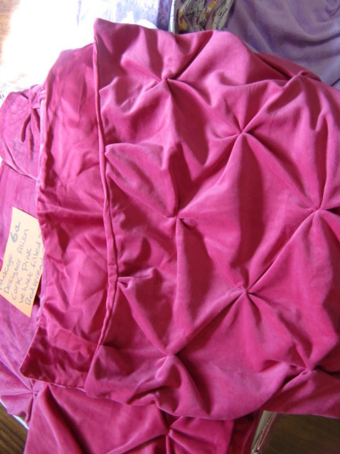 Designer Alice Cork super soft heavy pink quilted bedspread and a super soft fleece duvet set - Image 6 of 7