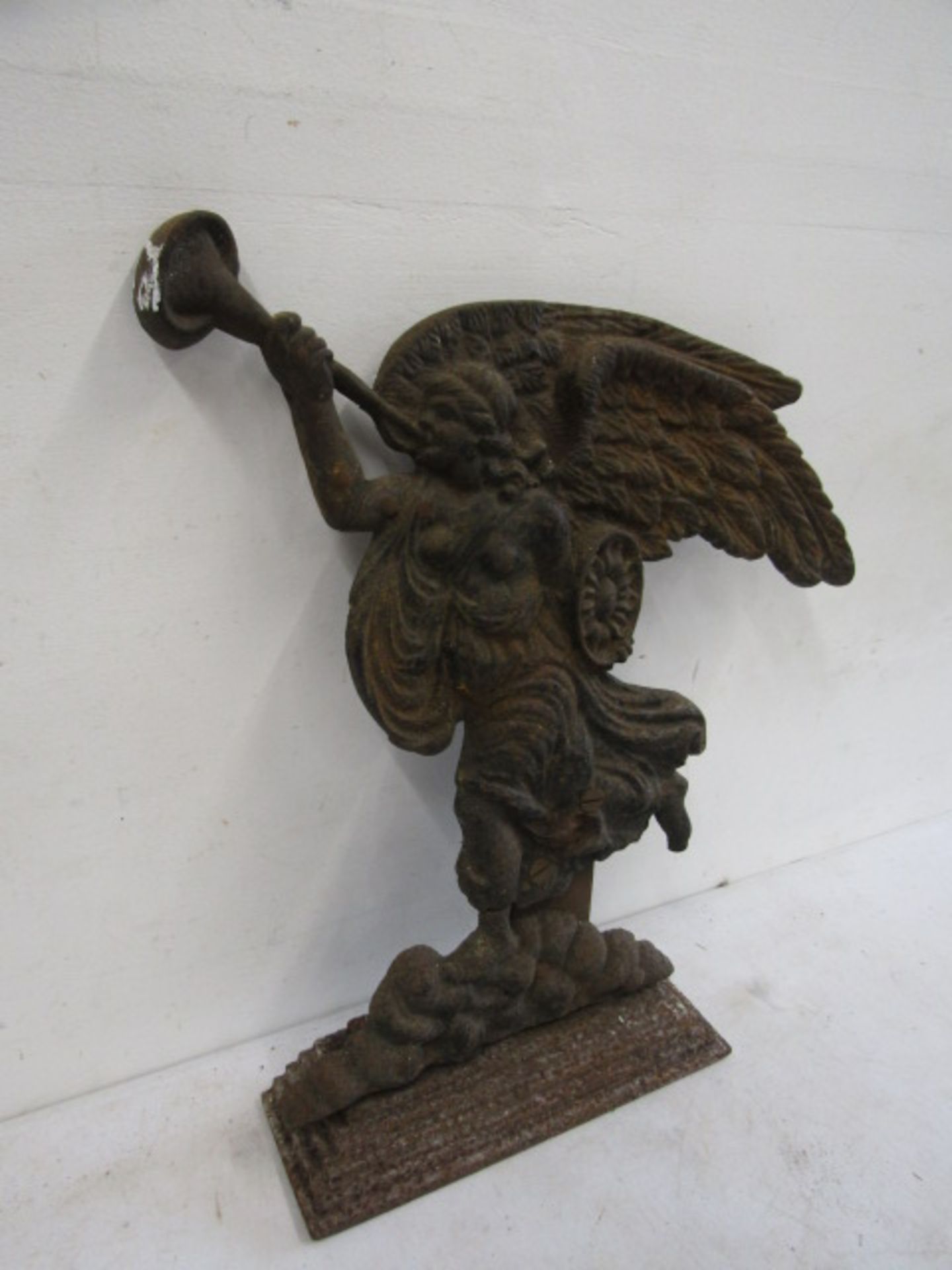 Cast iron Herald Angel door stop 44cmH - Image 2 of 4