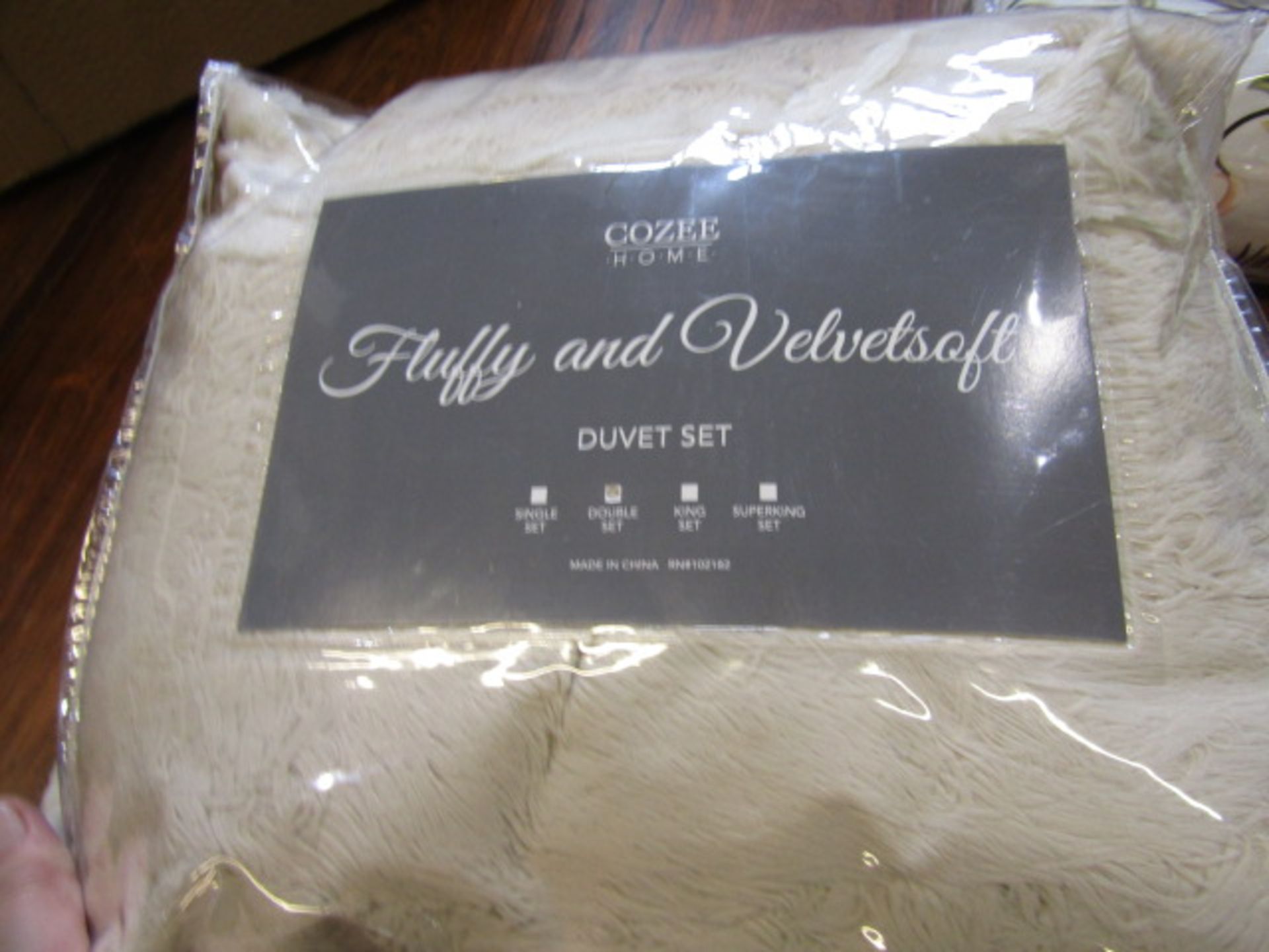 7 super soft new bed sets - Image 7 of 9