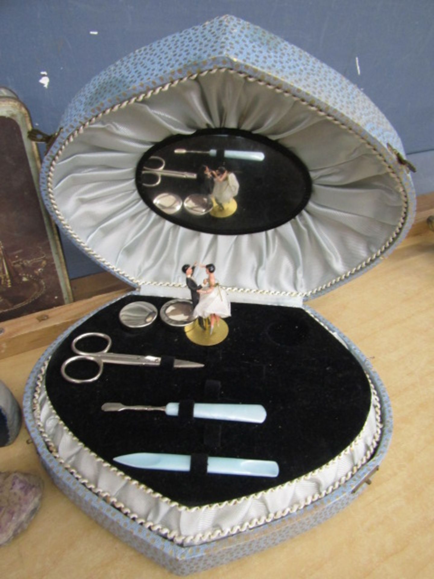 Collectors lot to inc clocks, barometer, tins & buttons, Chinese healing balls etc etc - Image 2 of 8