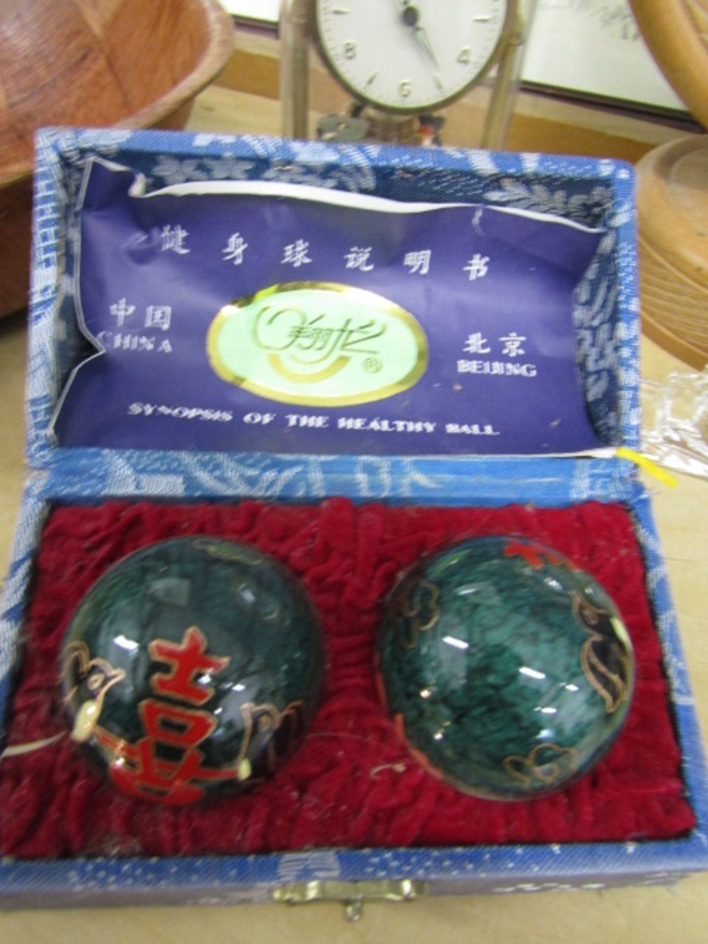 Collectors lot to inc clocks, barometer, tins & buttons, Chinese healing balls etc etc - Image 5 of 8