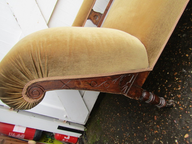 A vinatge chaise lounge - Image 2 of 6