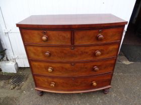 Mahogany bow fronted 2 short over 3 long chest of drawers 107cmW 57cmD 109cmH