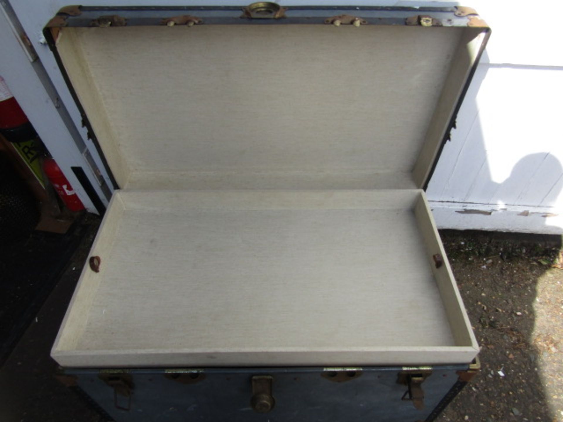 2 travelling trunks, one with interior tray - Image 8 of 14