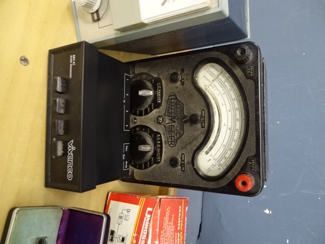 Vintage electronics from a house clearance to include Avometer, Bradex battery charger and - Image 4 of 9