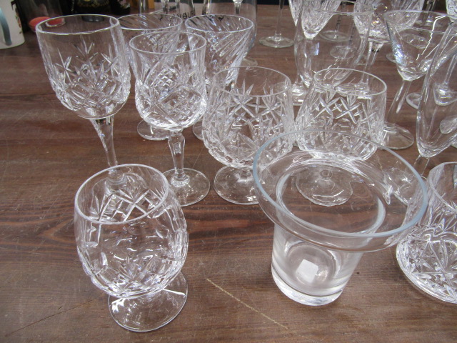 Wine glasses, cocktail, Babycham, cut glass- various glass ware, most good quality - Image 5 of 6