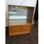 Mid century display cabinet H113cm W91cm D28cm approx