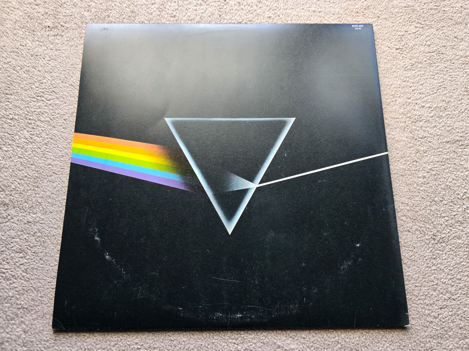 Pink Floyd – The Dark Side Of The Moon early UK Vinyl LP + 2 Posters & Sticker - Image 3 of 11