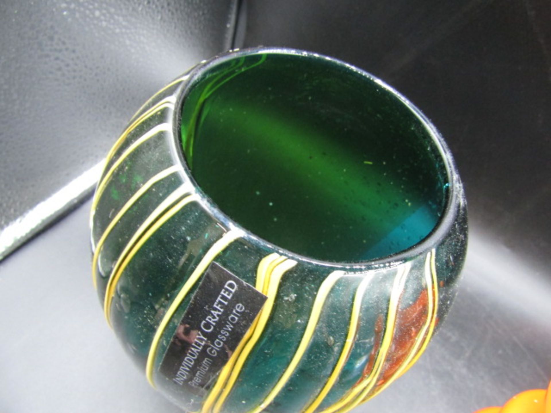 Art glass vases inc iridescent hand blown vase and a Wedgwood vase Orange vase has nibbles around - Image 7 of 9