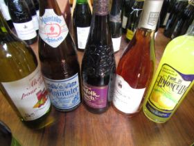 19 bottles of alcoholic drinks inc Limoncello, Sherry, wines etc