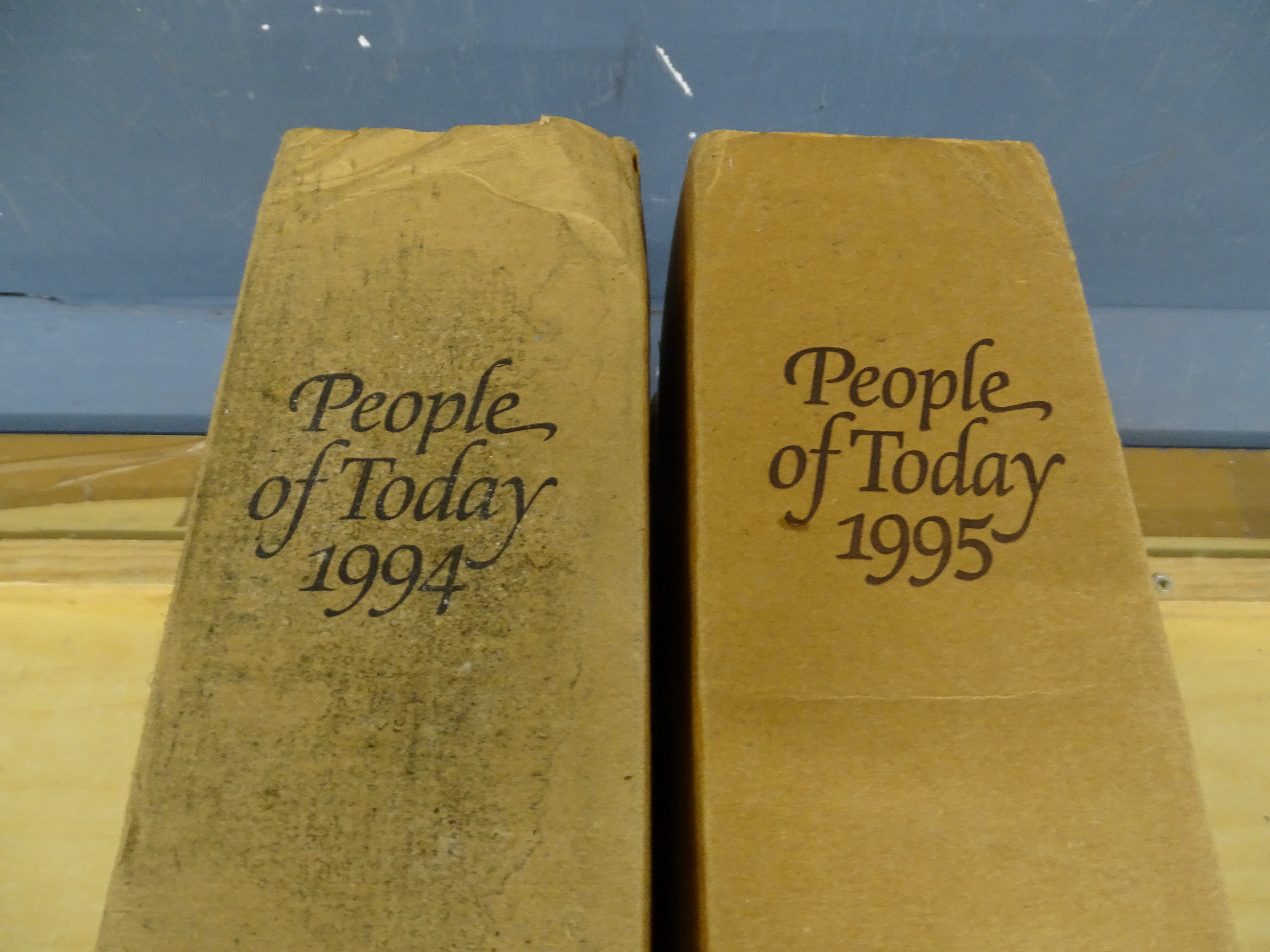 Debretts 'People of Today' 1994 and 1995 hardback books - Image 3 of 4