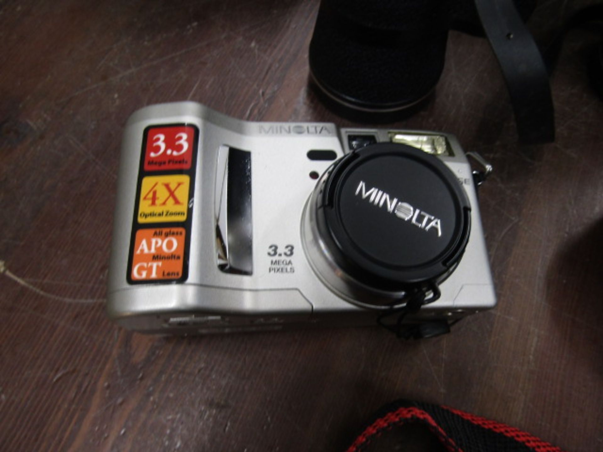 Various camera's, video camera and binoculars - Image 3 of 9