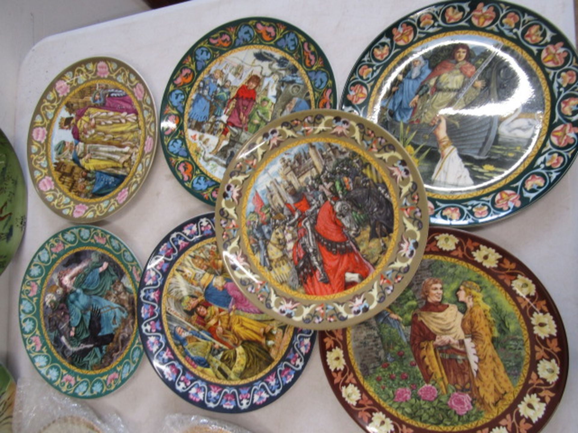 set 12 USSR picture plates, 2 hunting plates, Royal Doulton Red Rum plate etc - Image 7 of 12