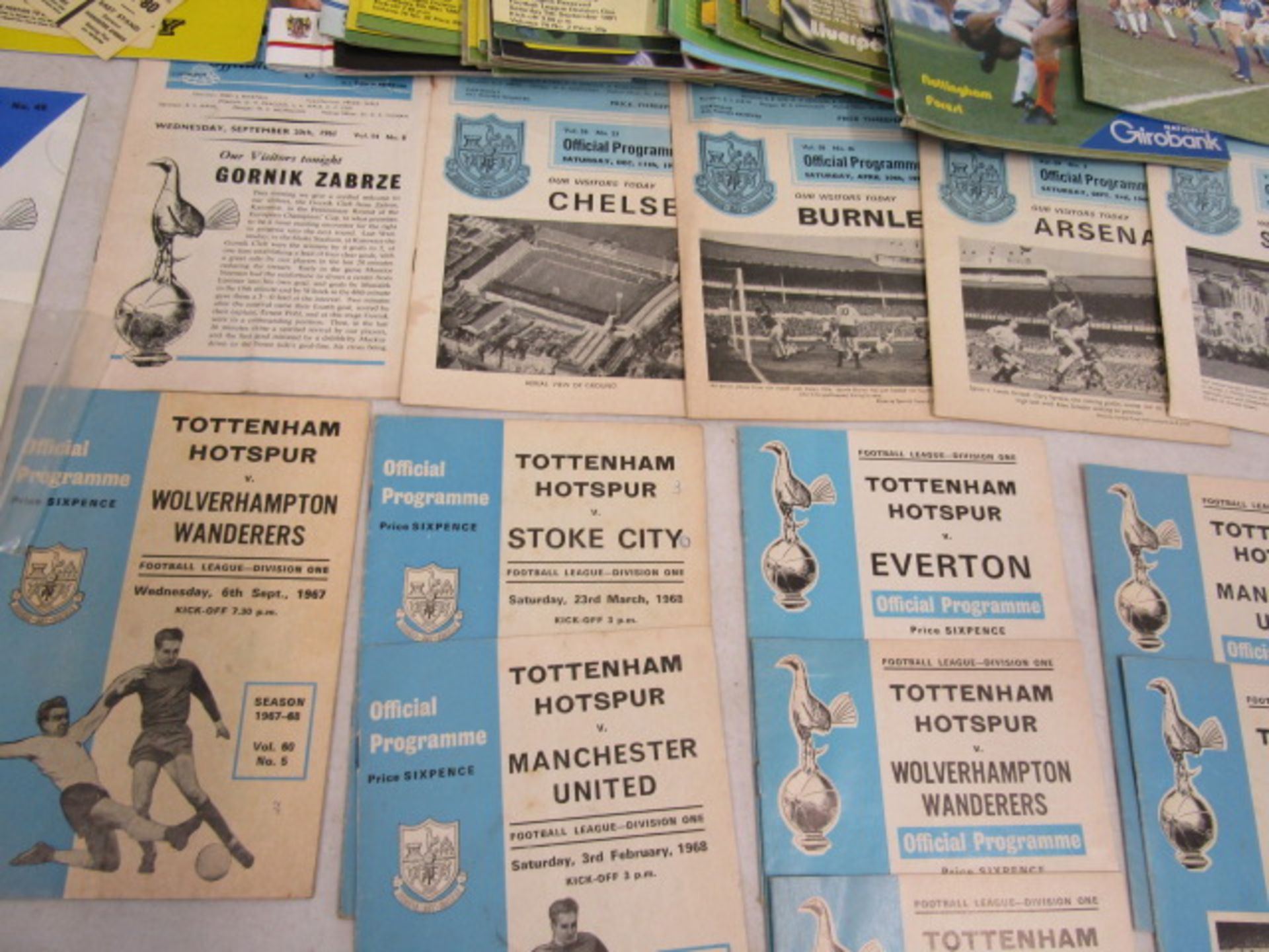 Tottenham Hot Spurs vintage programmes, 6 with original tickets plus 2 Stevenage with ticket and one - Image 5 of 10