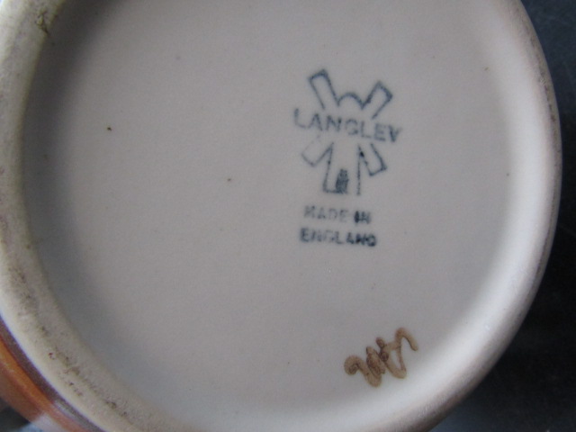 Langley pottery vase 28cmH - Image 3 of 3