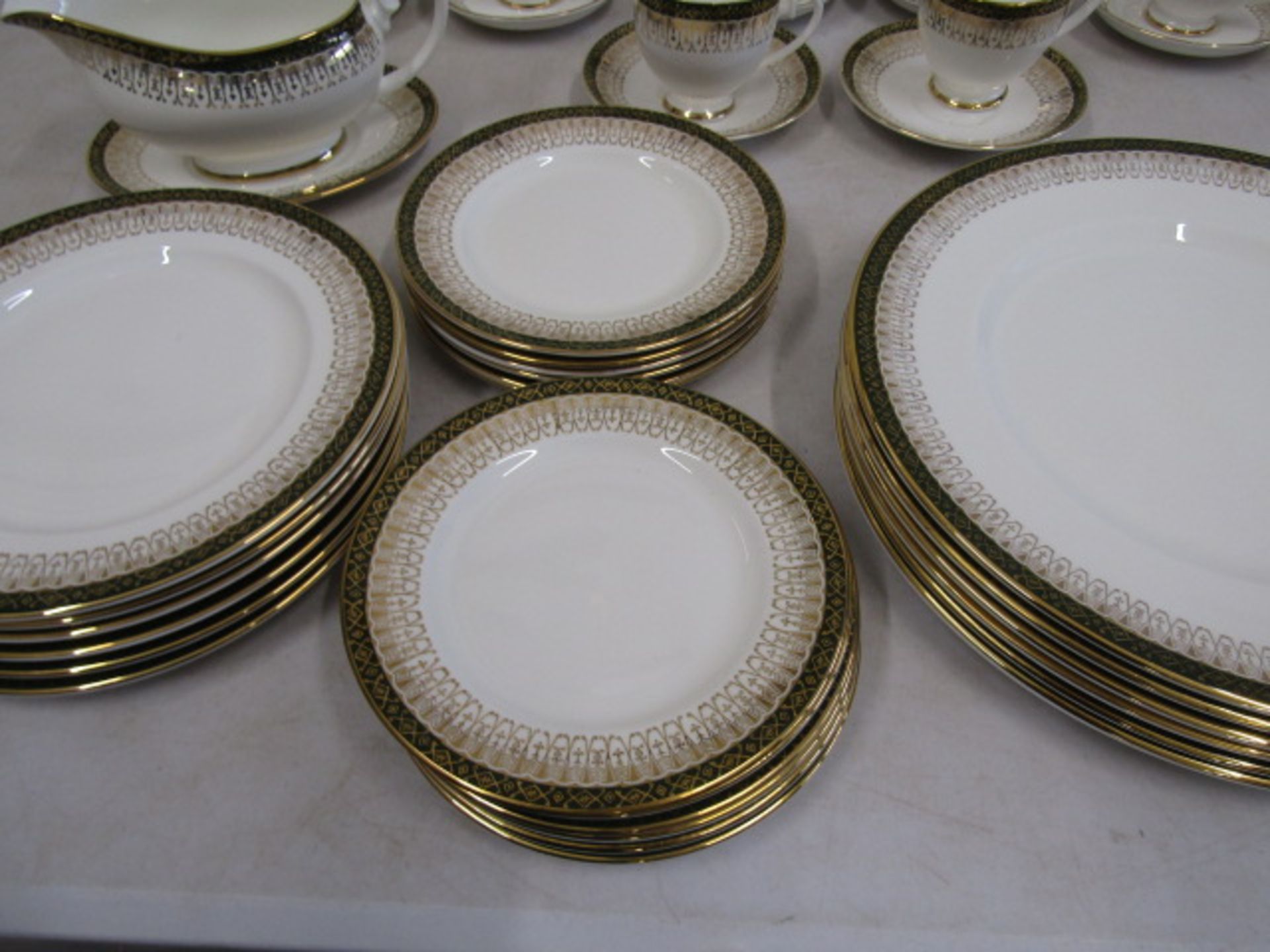 Royal Doulton 'Majestic' dinner service for 6 - Image 6 of 7