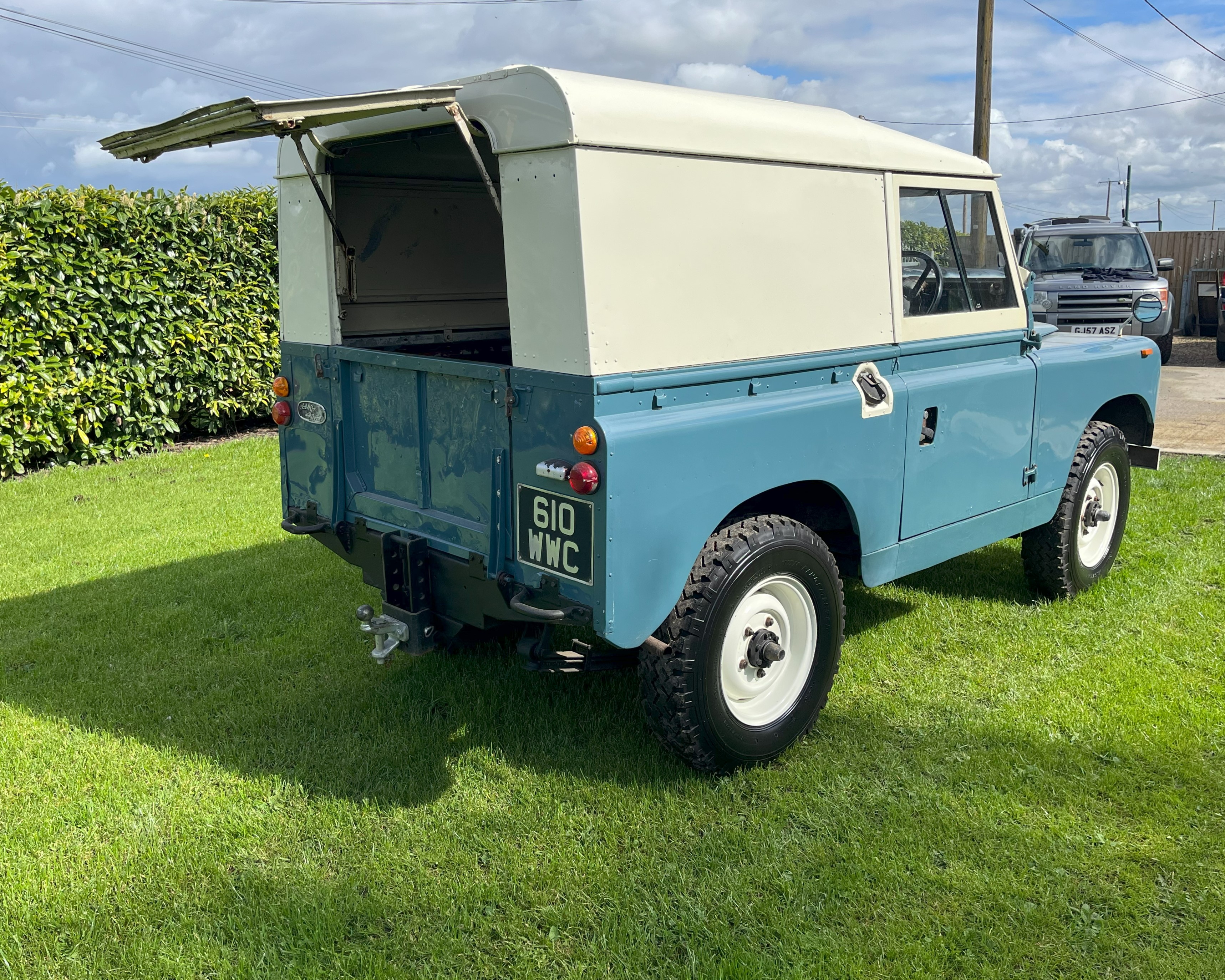 1962 Land Rover 88 Series II, petrol 2.25 litre engine, blue with 64,078 showing on the milometer, - Image 7 of 14