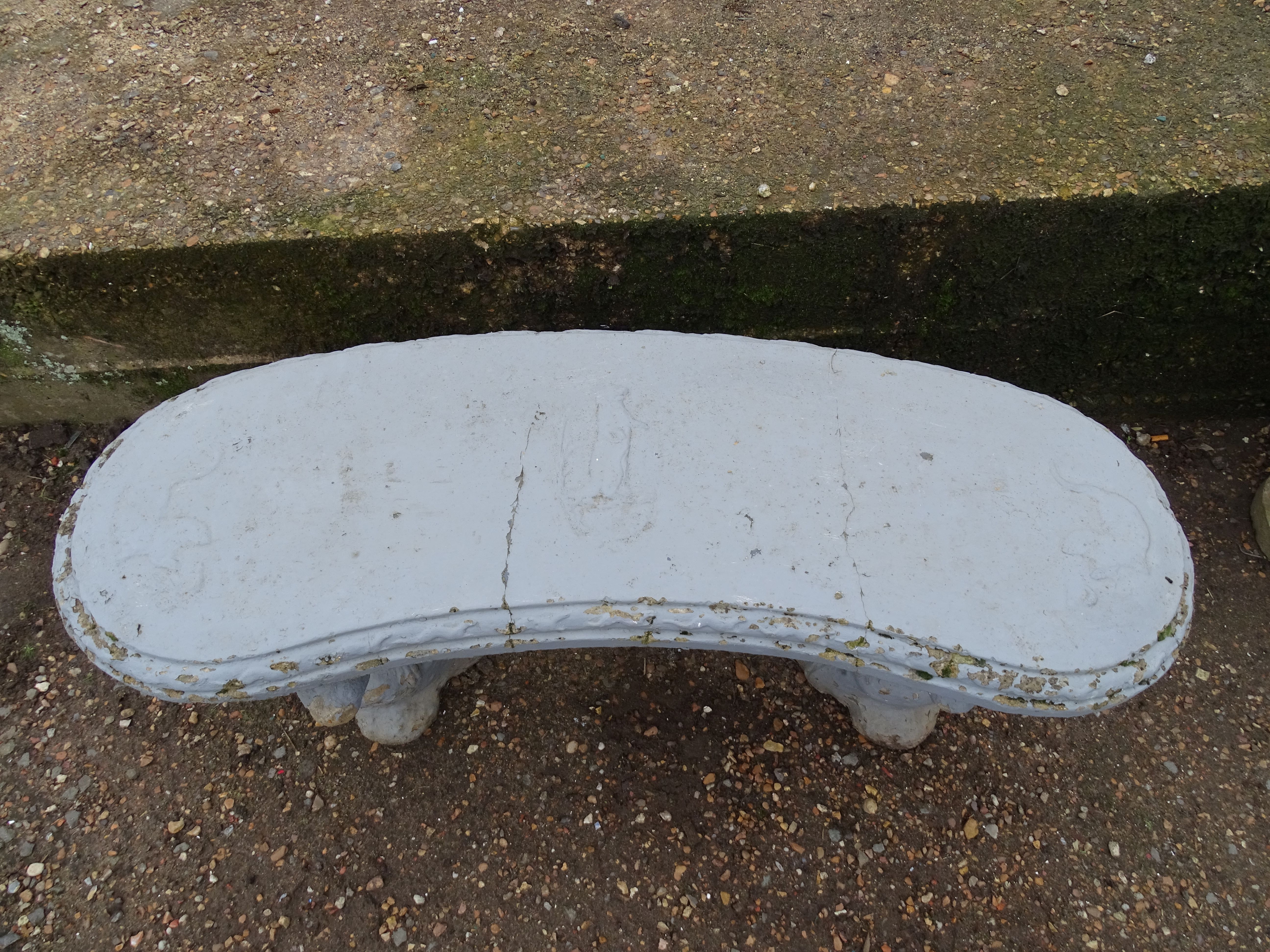 Concrete garden bench - Image 3 of 3