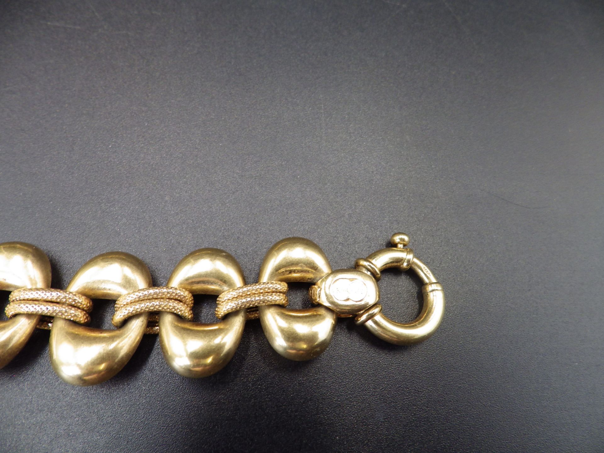 9ct Itailian gold chain by 'Unoaerre' 45cm in length and 48.60g total weight. - Image 4 of 4