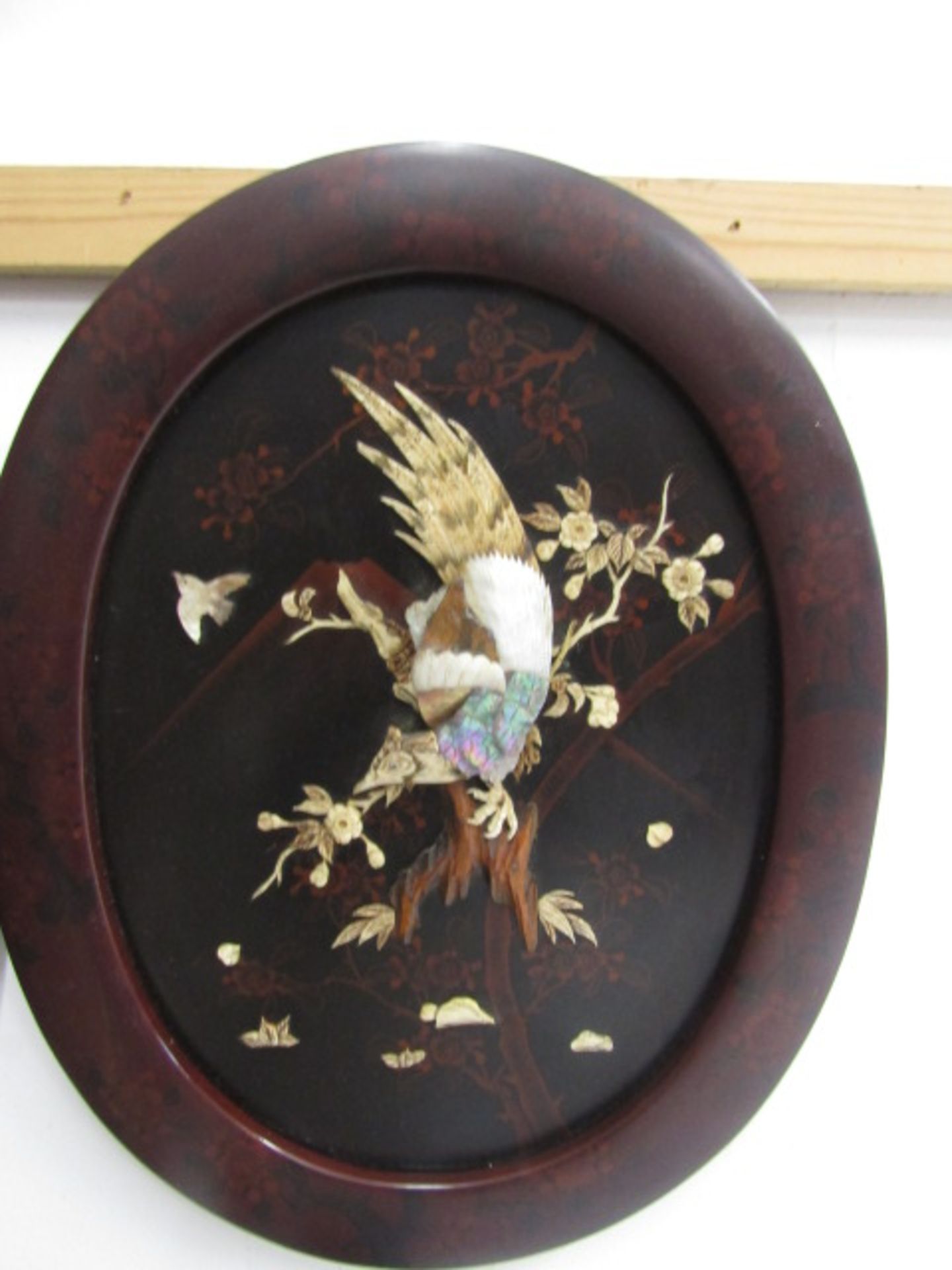2 Shibayama plaques of birds in mother of pearl 3D design with lacquered style frames 54cmH - Image 3 of 5