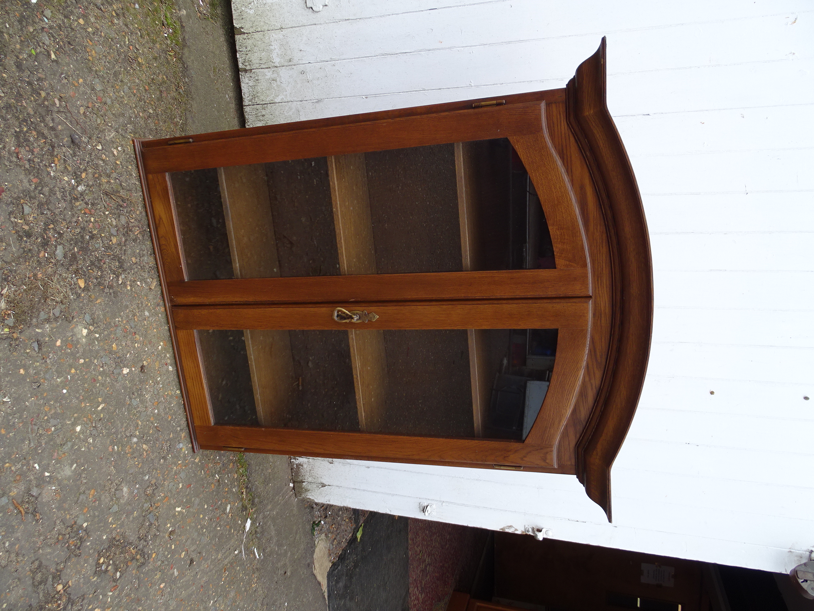 Oak 2 door display cabinet/bookcase  H103cm W85cm D26cm approx