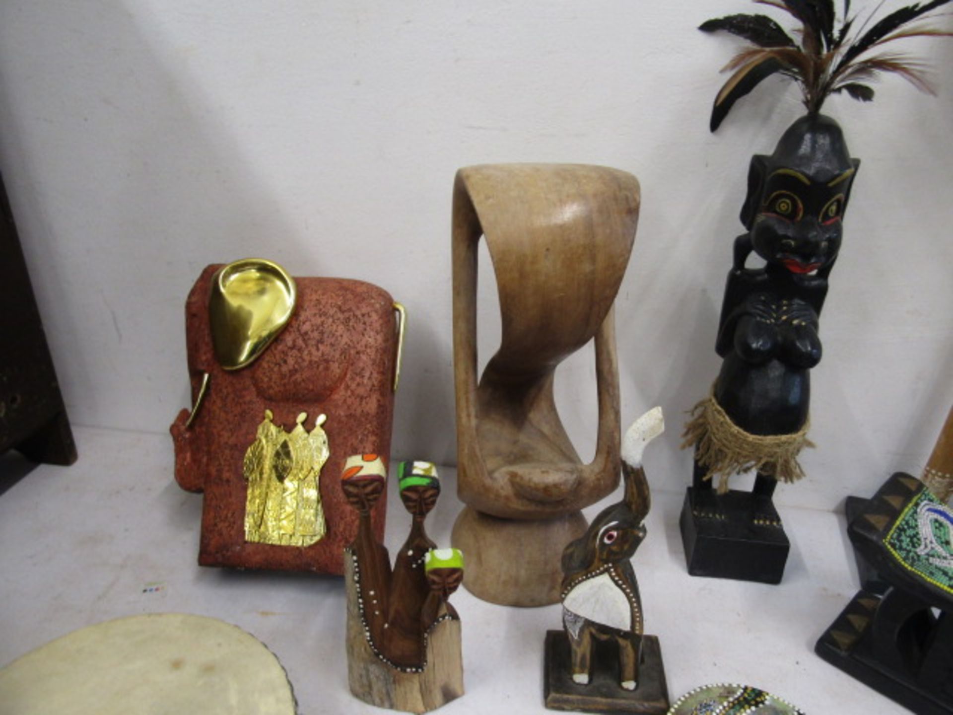 Treen Tribal items and instruments - Image 2 of 4