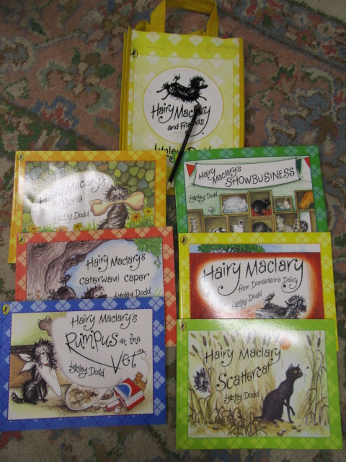 Hairy Maclary by Lynley Dodd set 6 books in bag