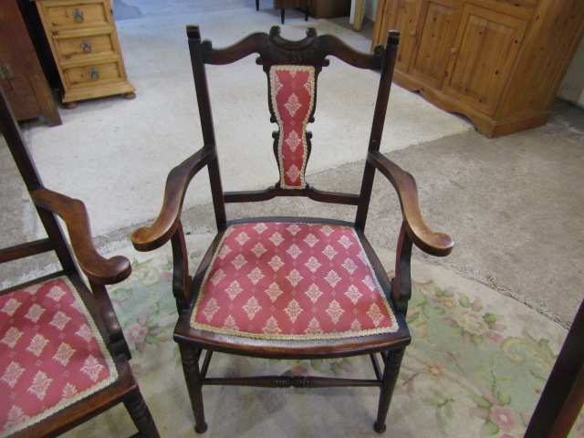 An Edwardian salon suite comprising 4 dining chairs, 2 carver chairs and a 2 seat 'sofa' - Image 4 of 6