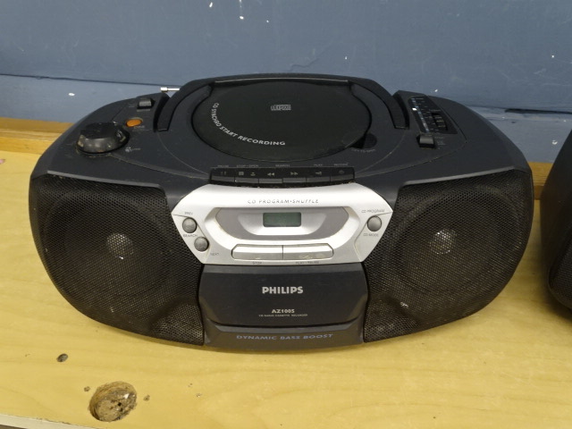 Sony and Philips portable CD/radios from a house clearance (no power leads) - Image 3 of 3