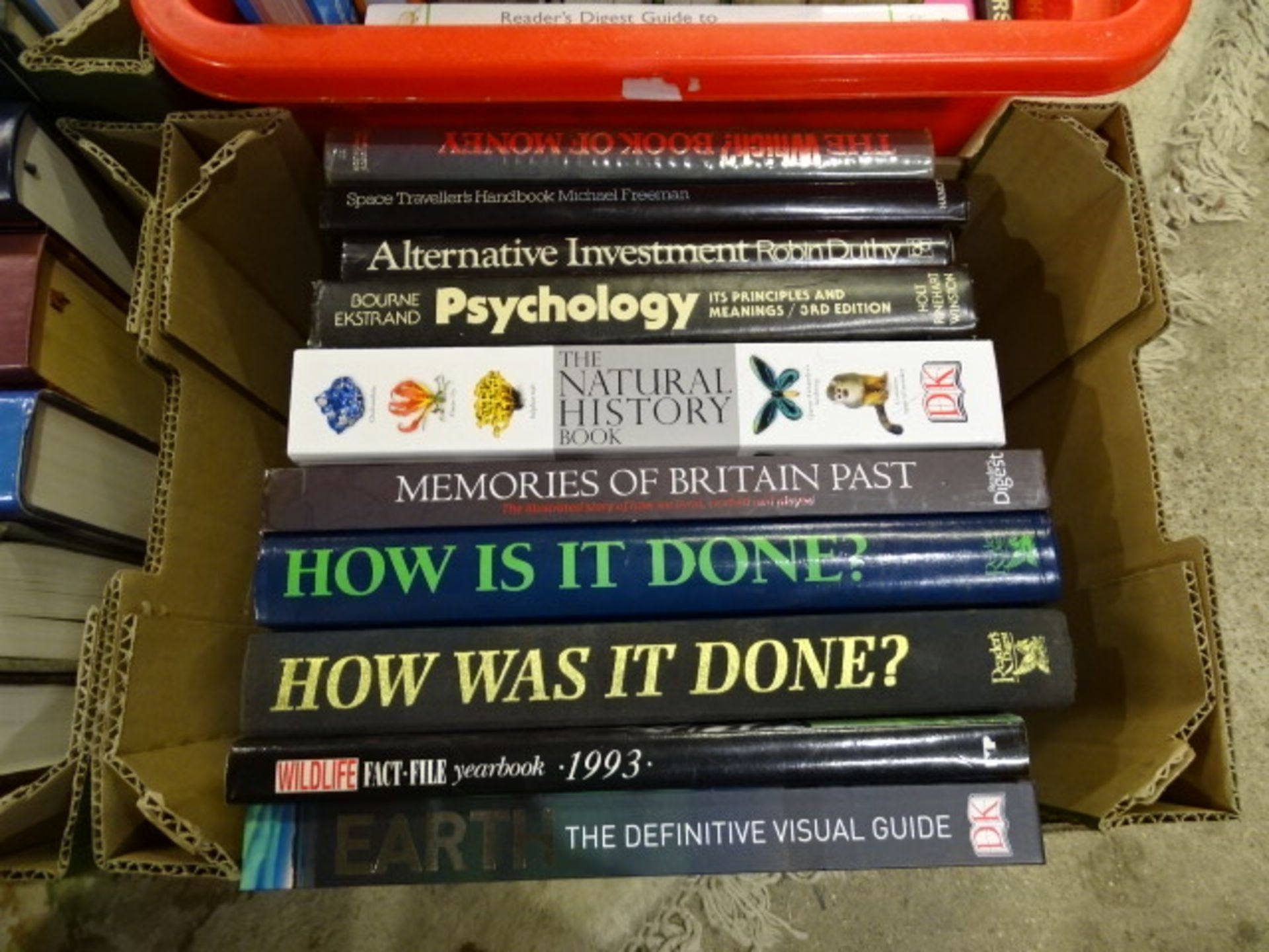 4 Boxes of mixed books - Image 5 of 5
