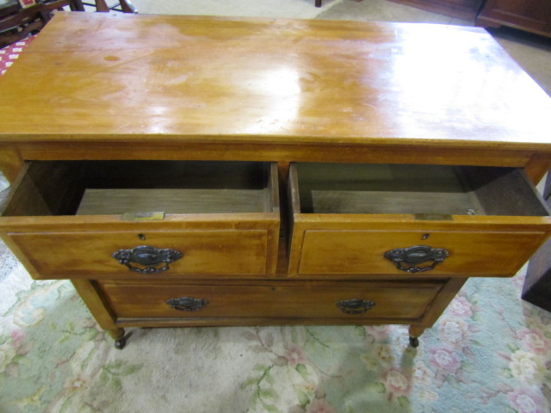 Edwardian walnut 2/2 chest on casters - Image 3 of 4