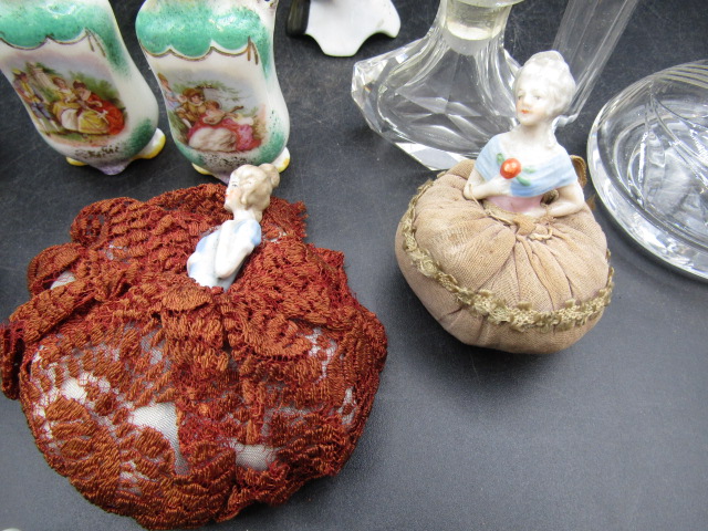 Pie vents, scent bottles, porcelain doll heads etc - Image 3 of 7