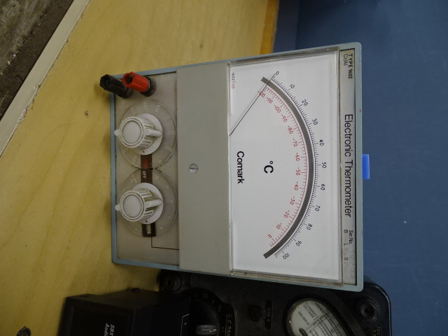 Vintage electronics from a house clearance to include Avometer, Bradex battery charger and - Image 3 of 9