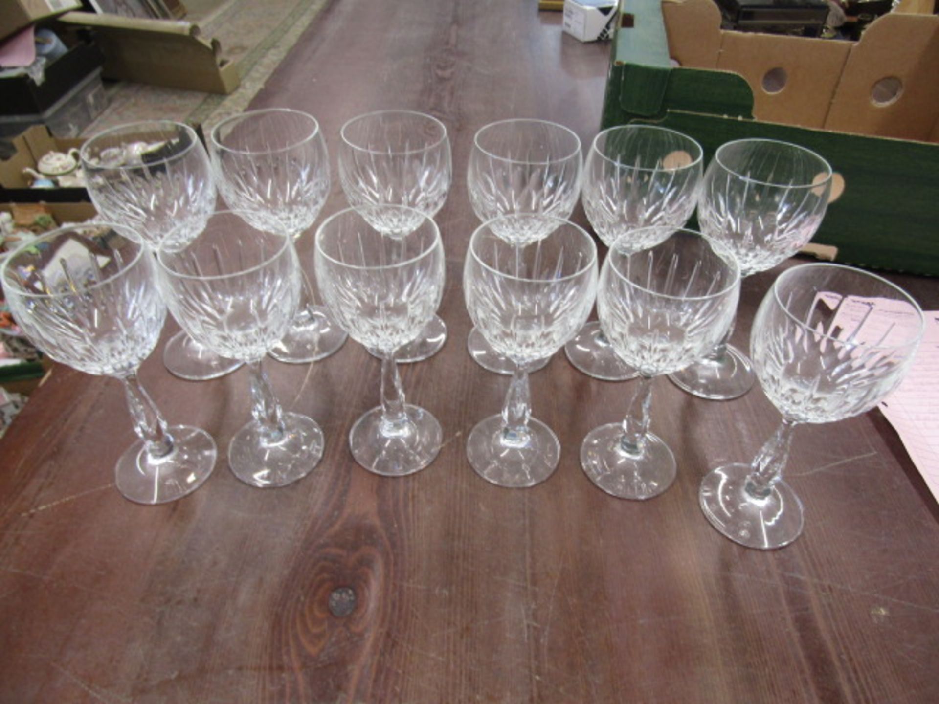 stemmed wine glasses 2 sets of 6 in matching design