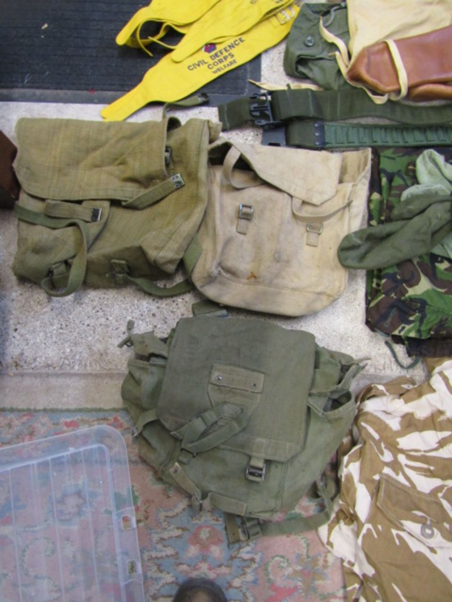 Assorted military/army clothing and accessories - Image 4 of 6